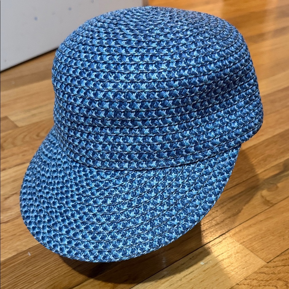 Eric Javits Mondo Woven Cap in cornflower blue spf50 m/l